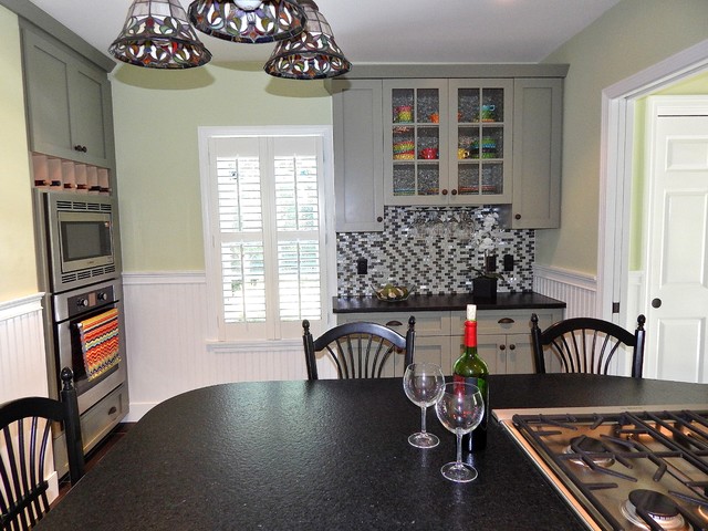 Contemporary Shaker Kitchen traditional-kitchen