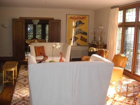 Shaker Heights eclectic living room