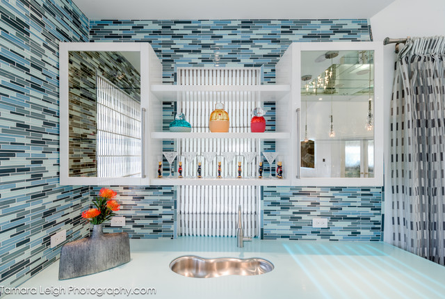 Wet Bar contemporary kitchen