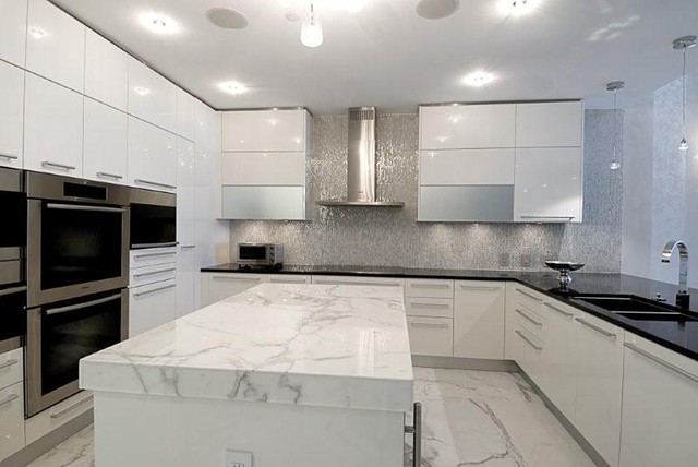 Miami Luxury Condo - Contemporary - Kitchen - miami - by Heritage