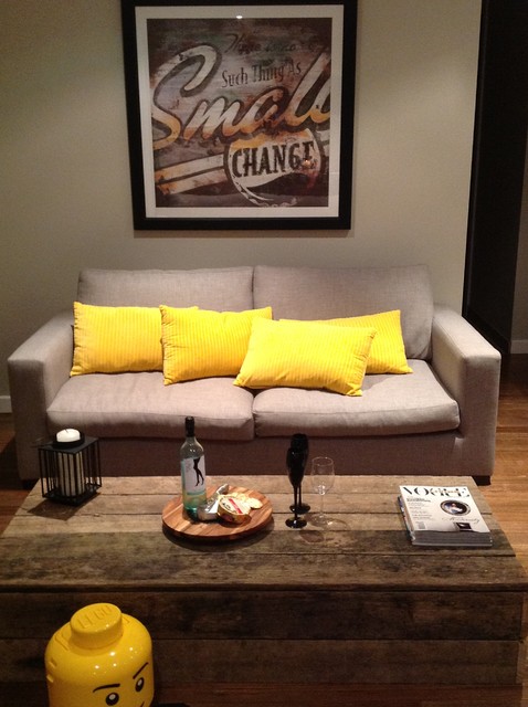 Melliodora contemporary-living-room