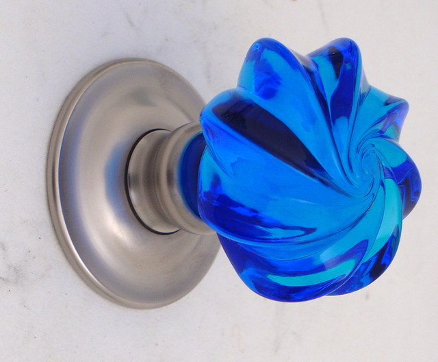 how to unlock bathroom door knob