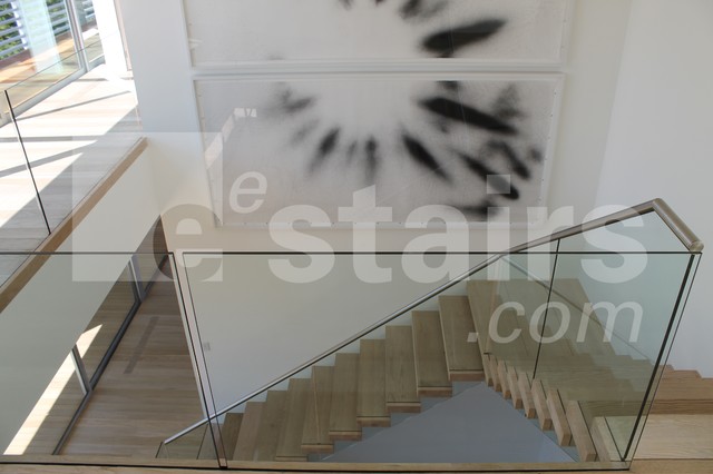 Floating/Cantilevered Staircase with Glass Railings contemporary staircase