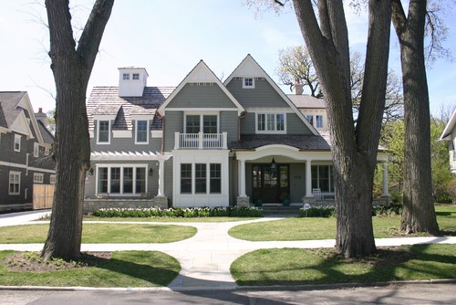 nantucket style home in chicago 