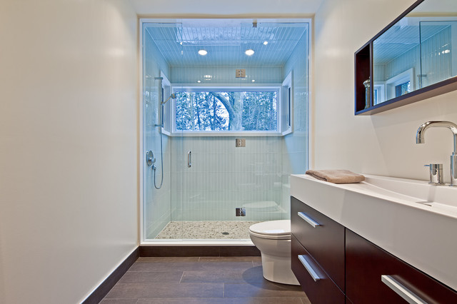 modern bathroom by Peter A. Sellar - Architectural Photographer