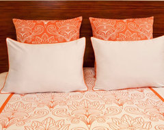 SOLFERINO WHITE AND CORAL - KING DUVET AND SHAM SET (5 PIECE) traditional-duvet-covers