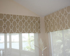 Coastal Family Room - Clearwater Beach traditional