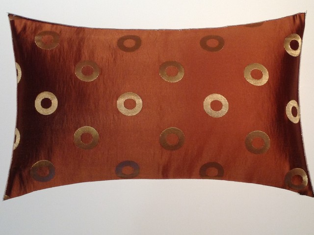 Throw Pillows modern-decorative-pillows