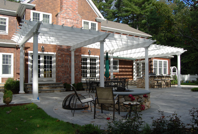 Large attached cellular PVC pergola with canopy - Traditional - Patio 