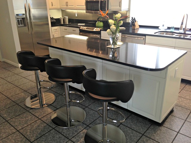 Mid-century Refresh traditional-kitchen