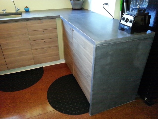 Kitchen concrete countertop with undermount sink - Gatineau, Quebec ...