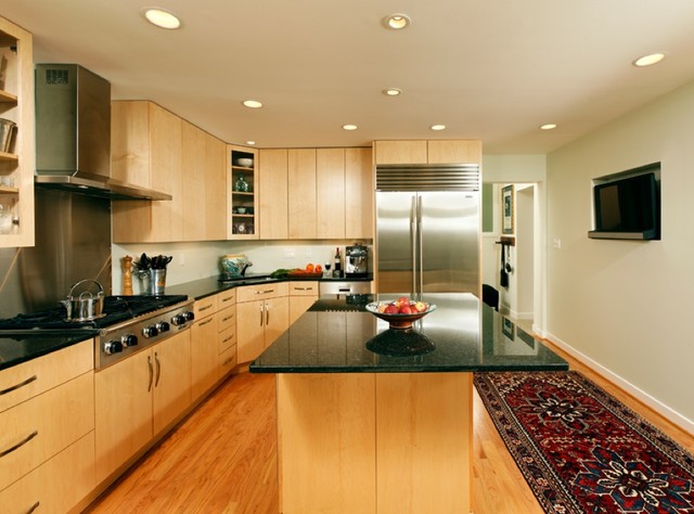 Modern flat panel kitchen