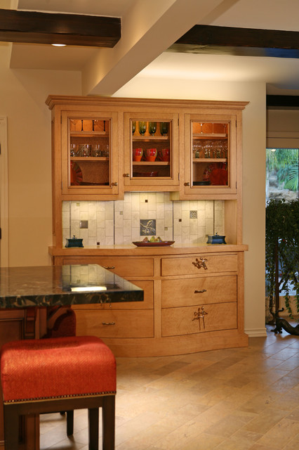 Transitional Georgian traditional-kitchen