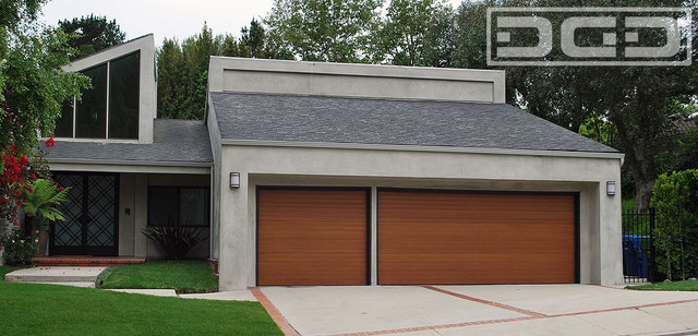 Modern Garage Doors | A Minimalistic Yet Contemporary Design for ...