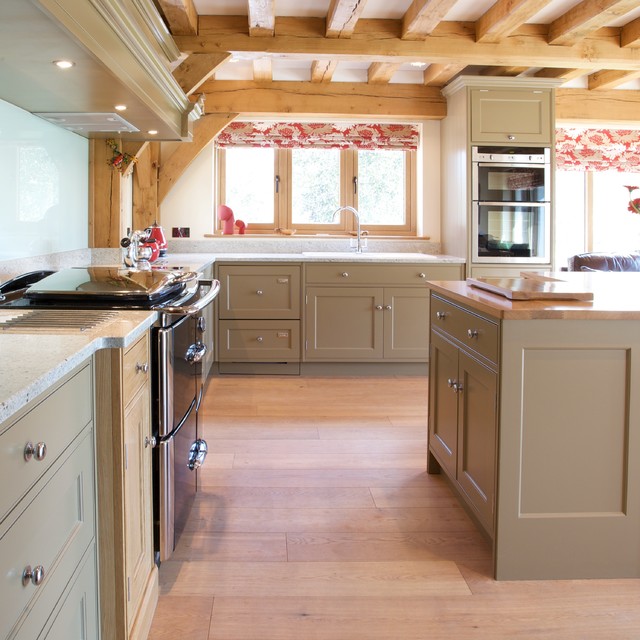 Painted Classic English - Traditional - Kitchen - london - by Baker