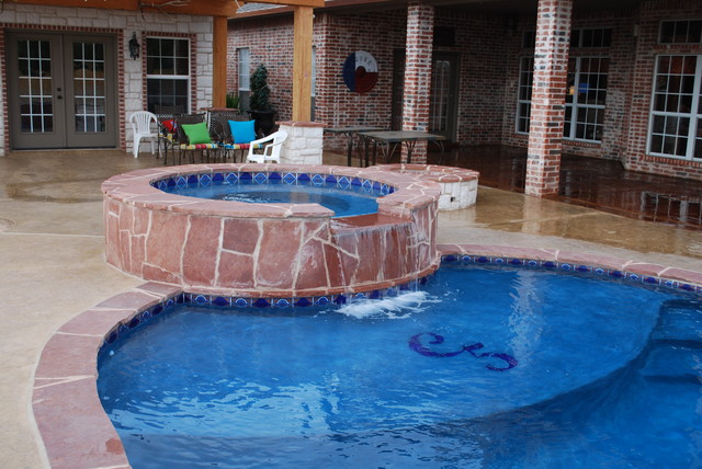 Custom Pools & Living Areas traditional pool