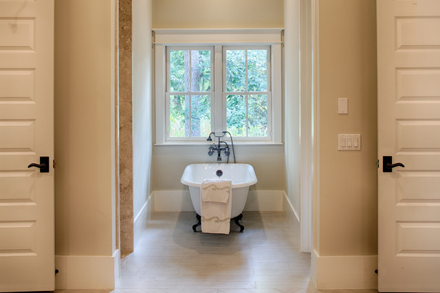 Georgetown traditional-bathroom