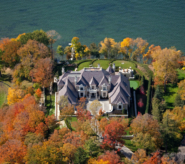 Lake Private Residence Traditional Exterior
