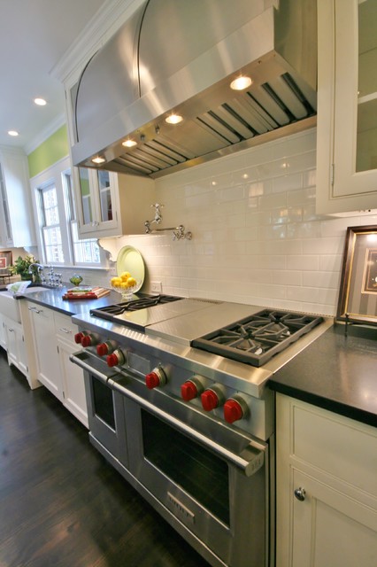 Bright & Open Kitchen traditional kitchen