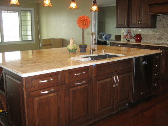 Customer Kitchens traditional kitchen
