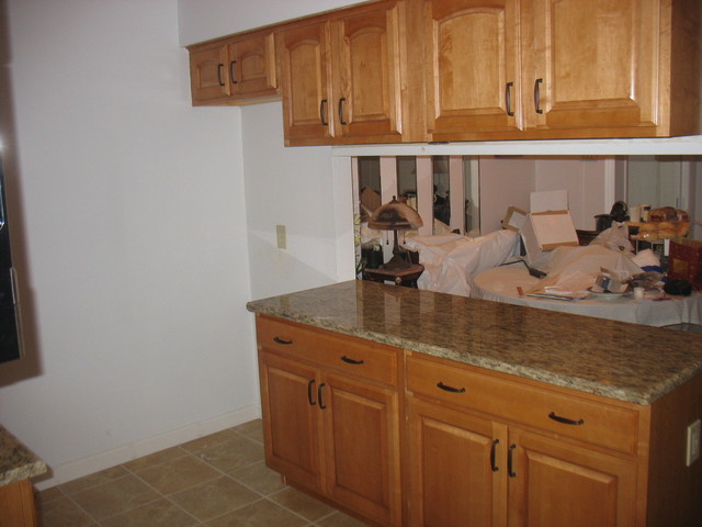 Kitchen Remodel / Floor / Backsplash traditional-kitchen