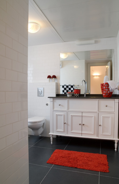 Black, White and Red in the Bathroom - Abode
