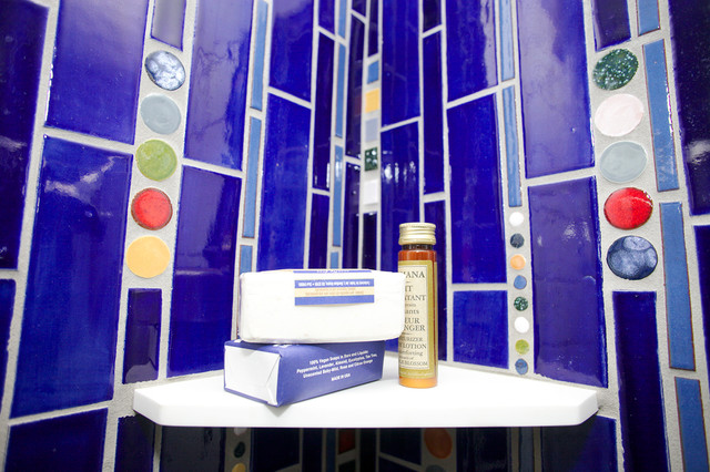 Studio 171 eclectic bathroom
