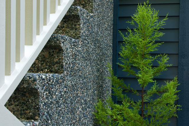 Wonderful West 15th traditional-exterior