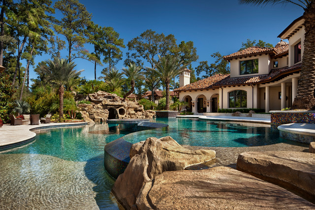 Carlton Woods mediterranean pool