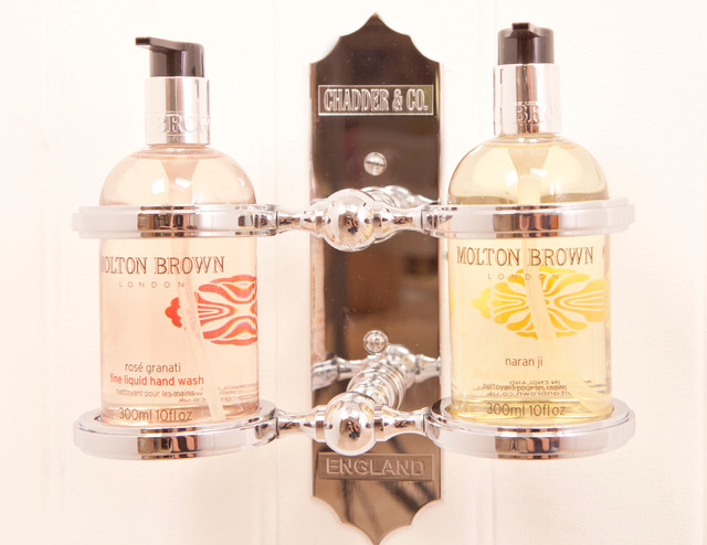 Chadder & Co Accessories traditional-bath-products