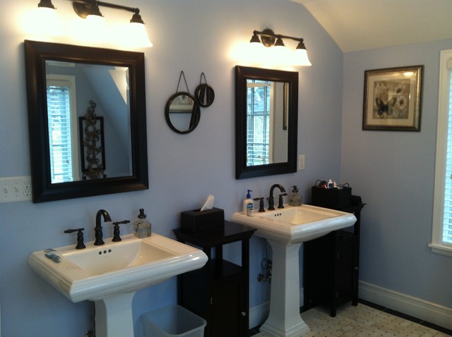 Archos Architect's Home traditional-bathroom