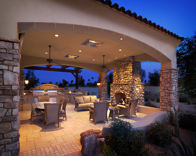 Judson Estate Mediterranean Patio phoenix by Calvis Wyant