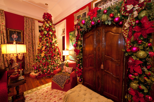 holiday installation grand colonial traditional living holiday installation grand colonial traditional living