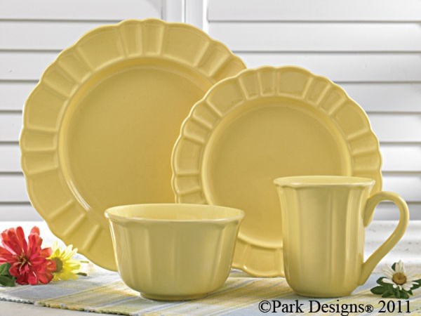 Emily Yellow Ceramic Dinnerware Set