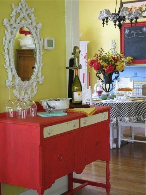 Colorful Cottage Decorating Ideas in red,yellow,blue,black ...