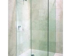 What are advantages of shower door vs. shower curtain. - Houzz