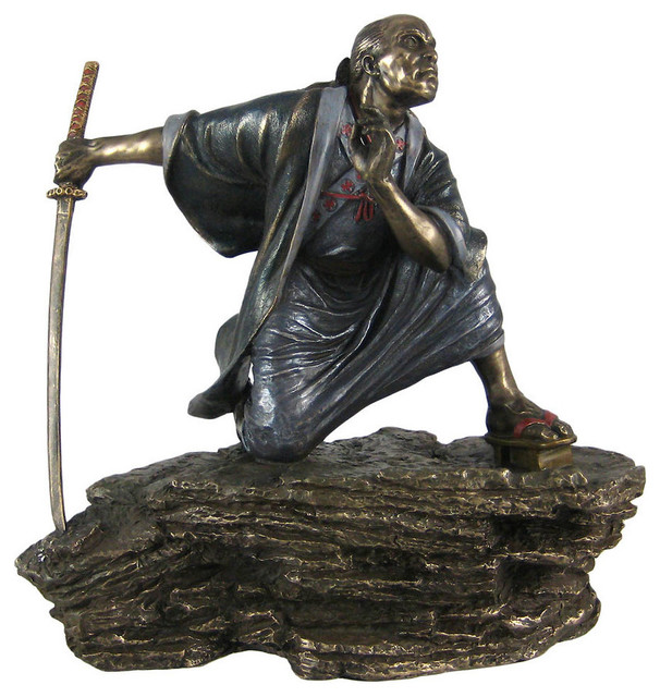 outdoor samurai statue