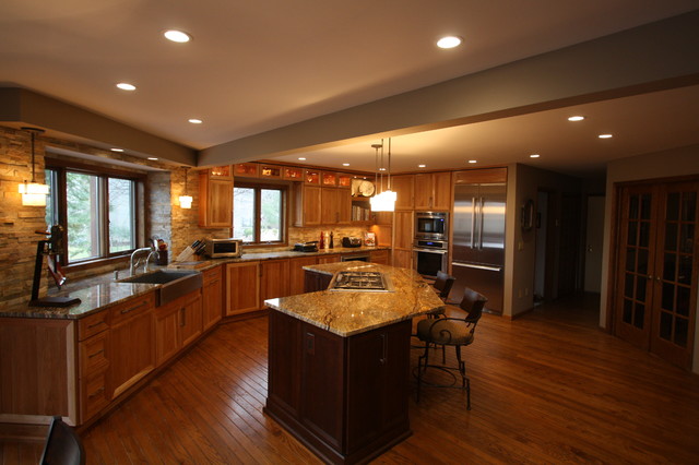 Entertaining Kitchen traditional-kitchen