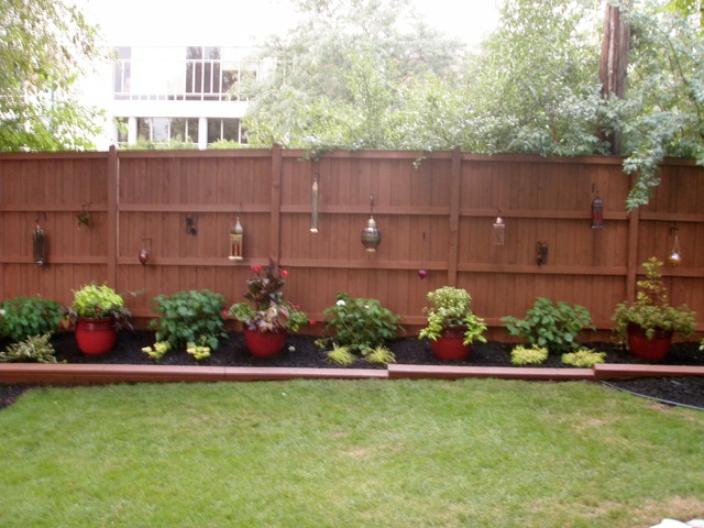 Outdoor Landscape - Backyard Fence - Traditional - Landscape - chicago