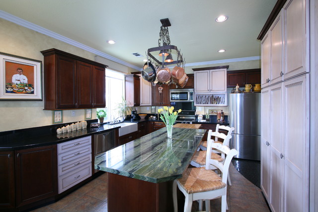Pascal Kitchen traditional kitchen