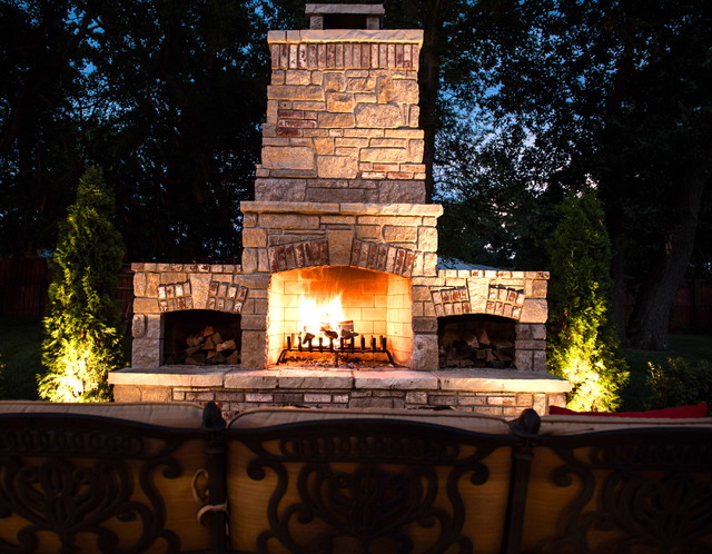 Outdoor Fire Places traditional