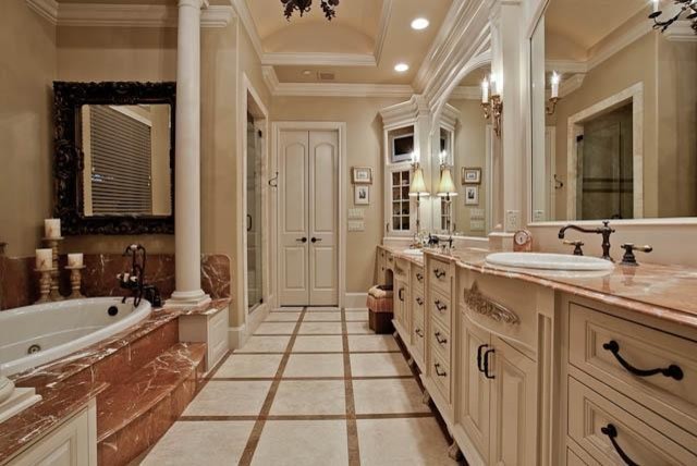 MICHAEL MOLTHAN LUXURY HOMES traditional-bathroom