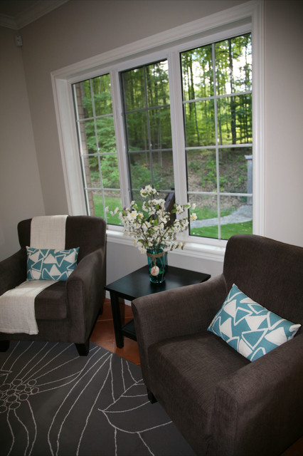 Forest Valley Dr. Home Staging living room