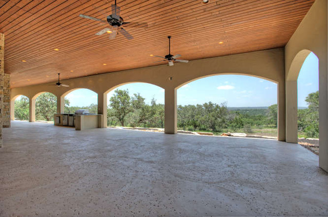 Cordillera Ranch traditional-patio