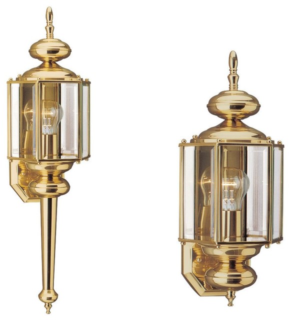 Seagull Classico Outdoor Wall Mount Light Fixture in Polished Brass