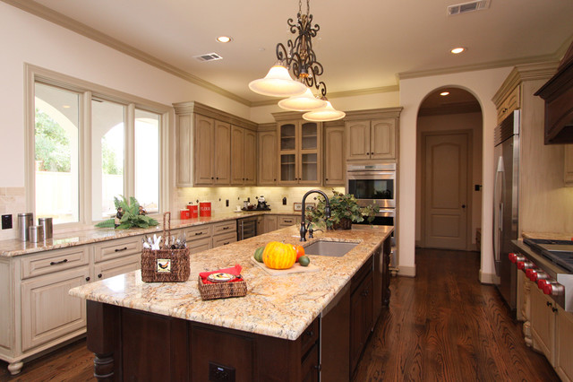 Pin Oak Ln. mediterranean kitchen
