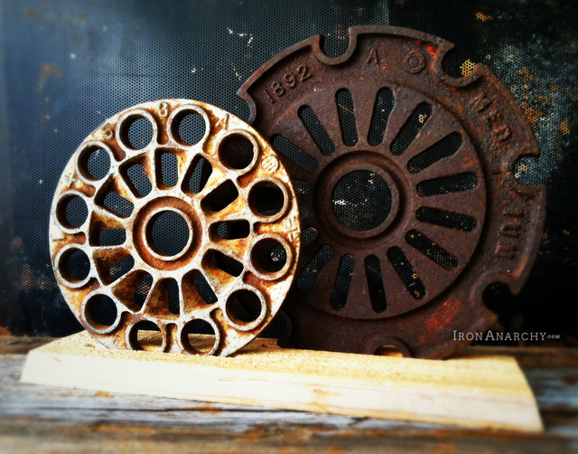 Antique Industrial Gear Decor industrial-artwork