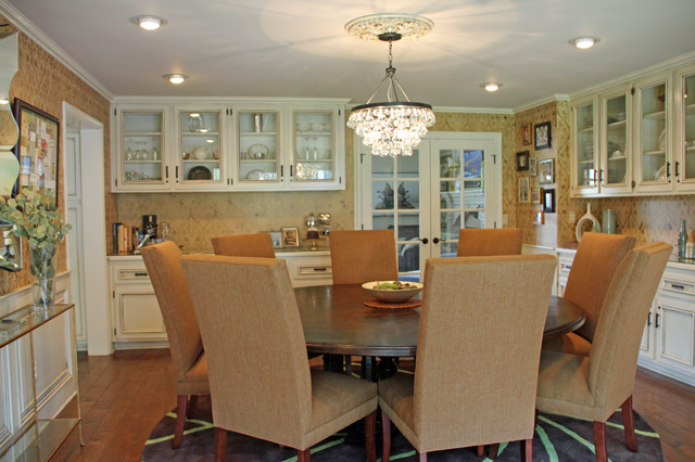 Traditional Dining Room traditional dining room