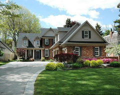 Ideas for roof, siding, shutters and trim colors? - Houzz