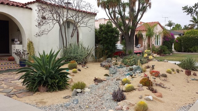 1000 Images About Front Yard On Pinterest Gardens 400 x 300